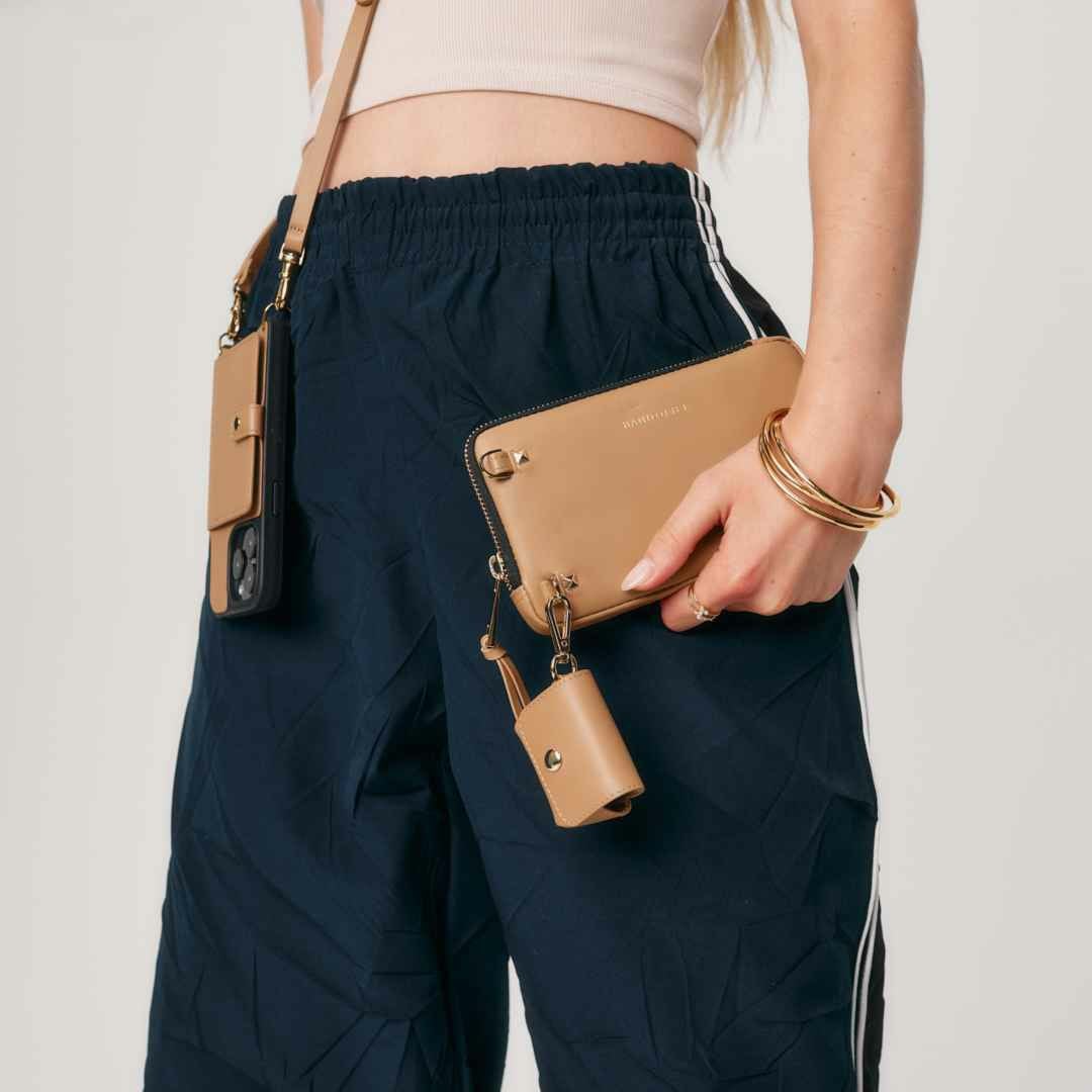 15 Series】MILA MagSafe TAN ミラ マグセーフ タン | バンドリヤー