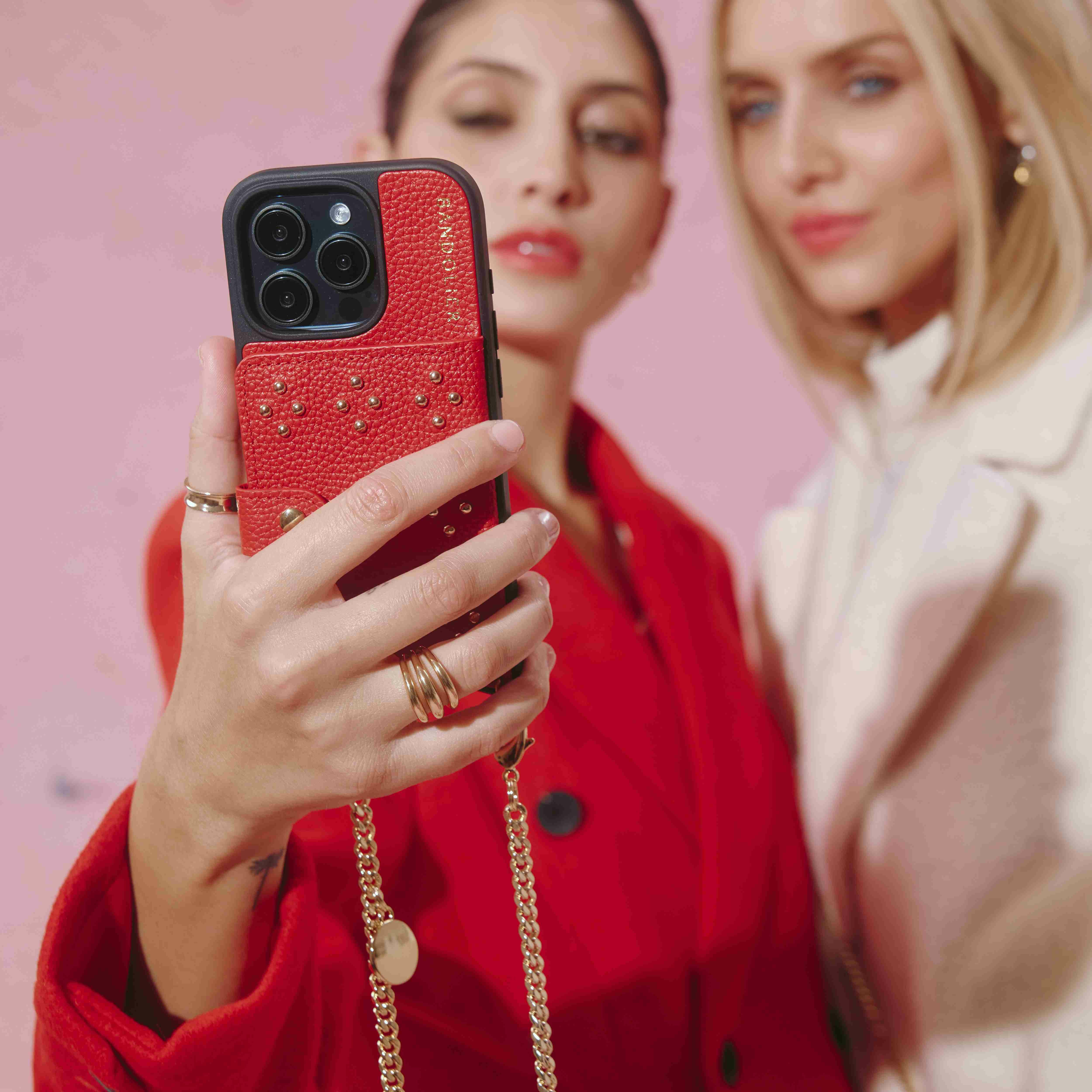 16 Series】MONA STUDDED MAGSAFE RED モナ スタッズ マグセーフ